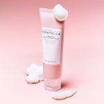 Centella Madagascar Skin Deep Cleansing Foam 1004 3.jpg