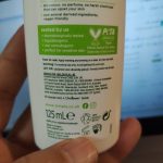 Simple Light Hydrating Moisturiser 125Ml 12.jpg