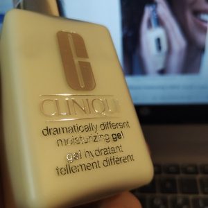 clinique dramatical moisturizer 125 grams 3 1.jpg