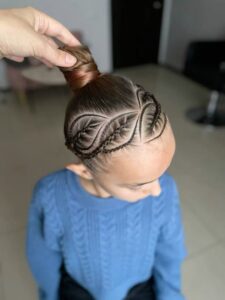 گوجه‌ای دوطرفه (Double Bun) (6)