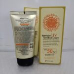 کرم ضد آفتاب گیاهی آبرسان کلینیک 3W CLINIC SPF50+ +++PA (70 میلیلیتر) - تصویر 6