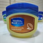 پماد وازلین بلوسل حاوی کره کاکائو (Vaseline Cocoa Butter) حجم 250 میل اورجینال - تصویر 4