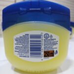 پماد وازلین بلوسل حاوی کره کاکائو (Vaseline Cocoa Butter) حجم 250 ml اورجینال