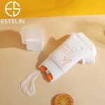 کرم گردن ویتامین C استلین دارای غلطک ماساژور ضدچروک، روشن‌ کننده و لیفت‌ کننده پوست ESTELIN VITAMIN C NECK CREAM - Image 2